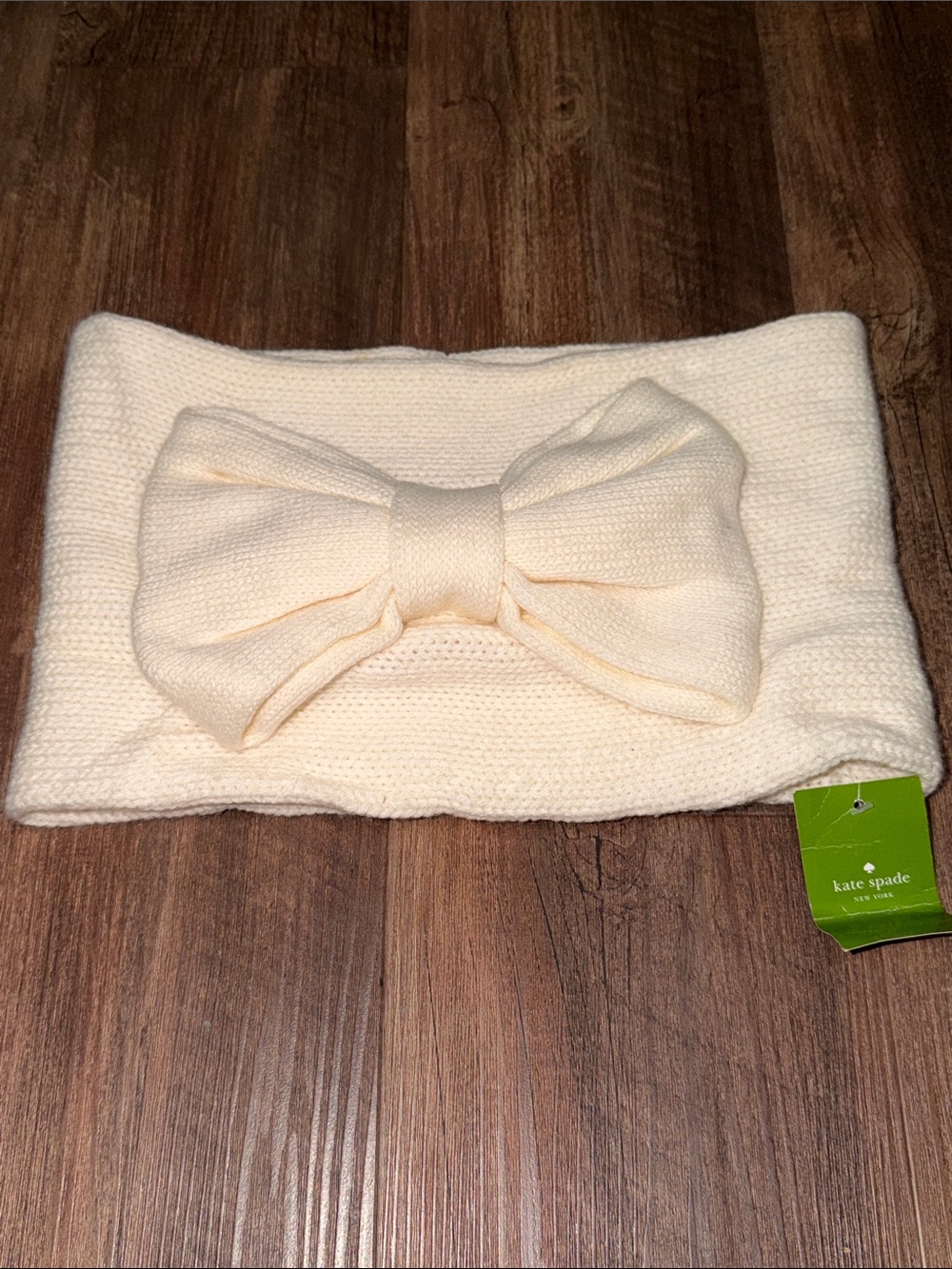 NWT Kate spade gathered bow neck warmer in cream